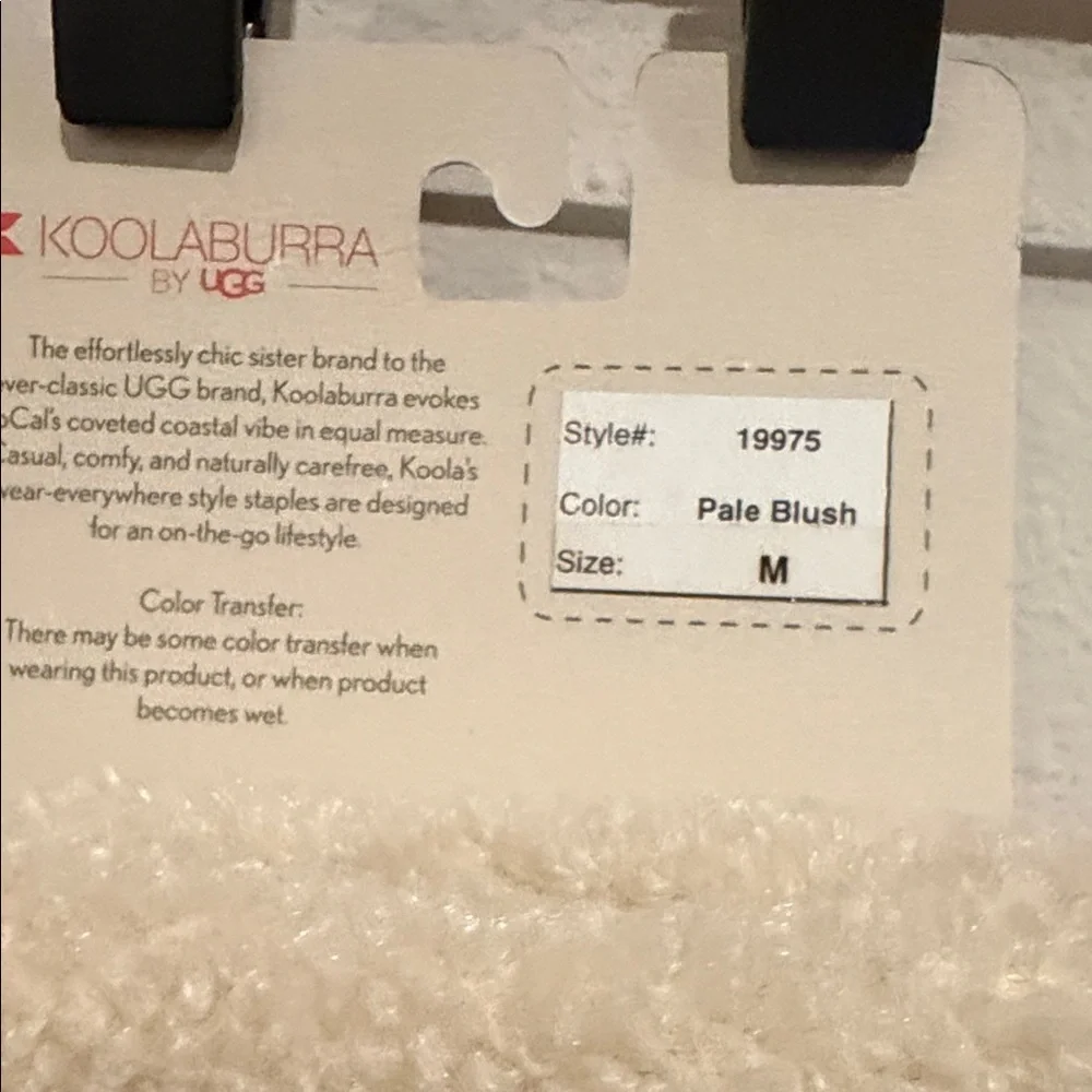 Koolaburra Blush Gloves with Fleece Trim
